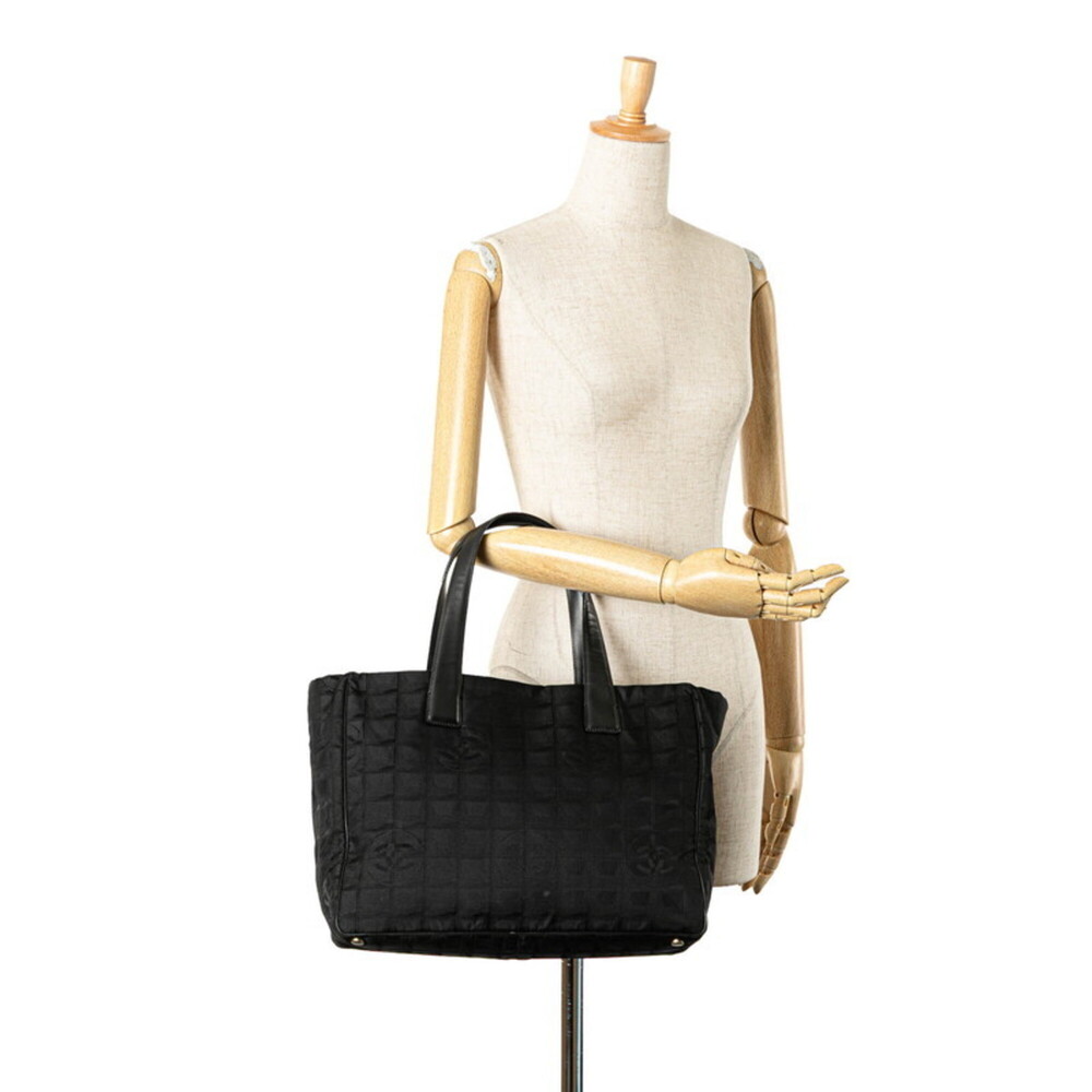 CHANEL Black Leather Logo Shoulder Bag - Picture 12 of 12